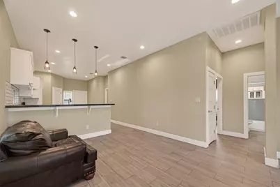 920 Kellogg Street, Houston, TX 77012 - Photo 3