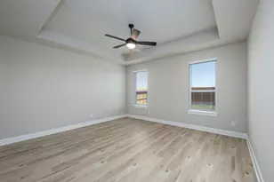 10503 Sutter Crk Dr, Iowa Colony, TX 77583 - Photo 5
