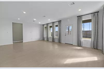 10120 Oakland Hills Drive, Cleveland, TX 77327 - Photo 7