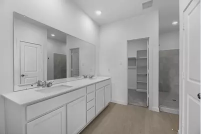 10120 Oakland Hills Drive, Cleveland, TX 77327 - Photo 15