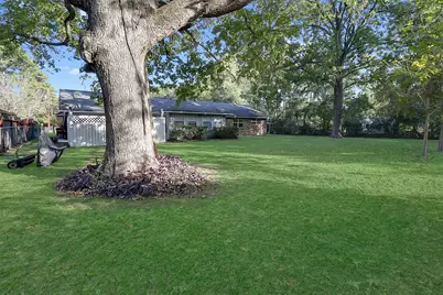 3423 Gail Road, Baytown, TX 77521 - Photo 23