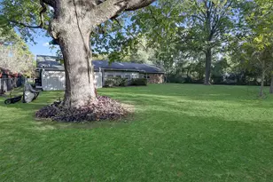 3423 Gail Rd, Baytown, TX 77521 - Photo 23