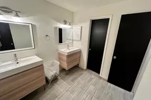 2125 Augusta Dr, Houston, TX 77057 - Photo 9