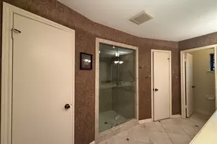 7718 Lacy Hill Dr, Houston, TX 77036 - Photo 25
