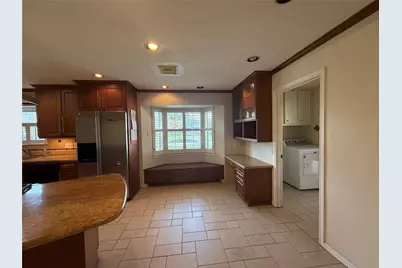 7718 Lacy Hill Drive, Houston, TX 77036 - Photo 15