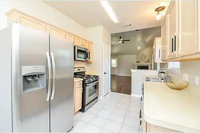 6146 Rocky Nook Drive, Houston, TX 77396 - Photo 9