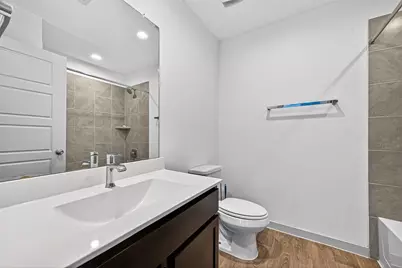 12712 Oxford Gate Drive, Houston, TX 77047 - Photo 29