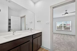 12712 Oxford Gate Dr, Houston, TX 77047 - Photo 23