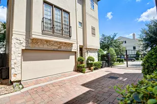 2731 Sherwin St, Houston, TX 77007 - Photo 1