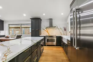 4543 Warm Springs Rd, Houston, TX 77035 - Photo 7