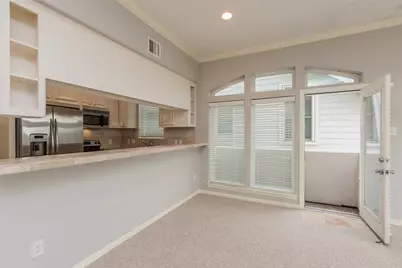 2701 Helena Street #401, Houston, TX 77006 - Photo 5