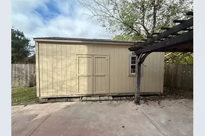 14151 Astonshire Lane, Houston, TX 77014 - Photo 39