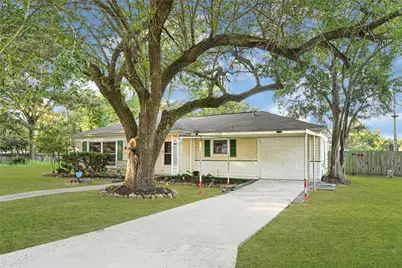 701 E Humble Street, Baytown, TX 77520 - Photo 7