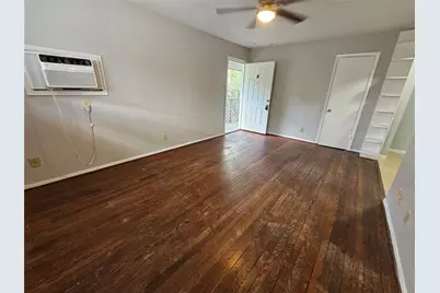1806 W Main Street #8, Houston, TX 77098 - Photo 3