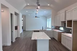 13223 Valley Orchard, Tomball, TX 77375 - Photo 9