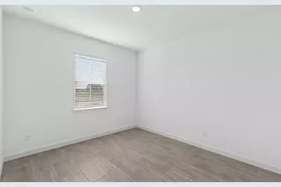 12302 Old Fashion Circle, Mont Belvieu, TX 77535 - Photo 5