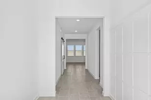 12302 Old Fashion Cir, Mont Belvieu, TX 77535 - Photo 3