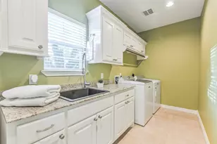 30107 Commons Park Dr, Huffman, TX 77336 - Photo 27