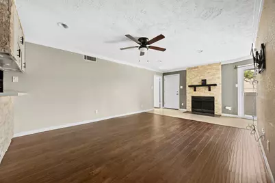 10673 Braes Bend Drive, Houston, TX 77071 - Photo 19