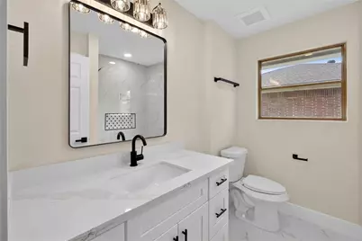 1726 Pecan Ln, Stafford, TX 77477 - Photo 13