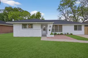 1726 Pecan Ln, Stafford, TX 77477 - Photo 1