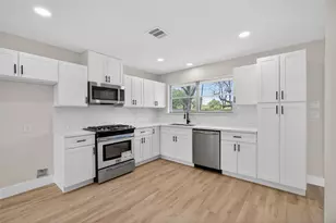 1726 Pecan Ln, Stafford, TX 77477 - Photo 7