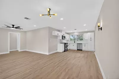 1726 Pecan Ln, Stafford, TX 77477 - Photo 5