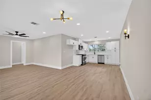 1726 Pecan Ln, Stafford, TX 77477 - Photo 5