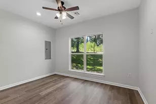 155 Victoria Dr, Brookeland, TX 75931 - Photo 27