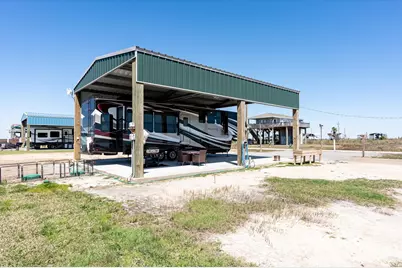 1129 Beach Front Drive, Gilchrist, TX 77617 - Photo 5