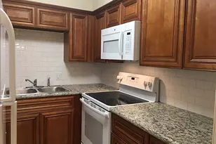 2601 Bellefontaine St, Houston, TX 77025 - Photo 3