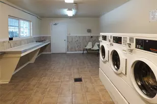 2601 Bellefontaine St, Houston, TX 77025 - Photo 23