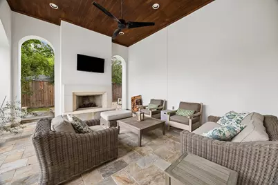 310 Tynebridge Lane, Houston, TX 77024 - Photo 41