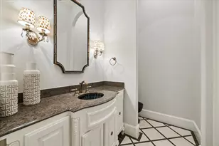 310 Tynebridge Ln, Houston, TX 77024 - Photo 37