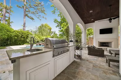 310 Tynebridge Lane, Houston, TX 77024 - Photo 43