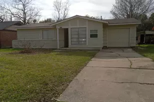 9306 St Lo Rd, Houston, TX 77033 - Photo 1