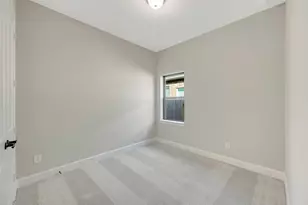 12318 Sweet Gum Dr, Mont Belvieu, TX 77523 - Photo 15