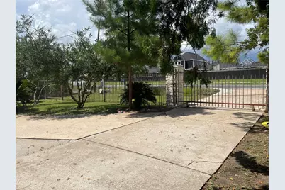 4920 Almeda Genoa Road, Houston, TX 77048 - Photo 3