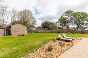 7615 Colonial Dr, Beaumont, TX 77707 - Photo 39
