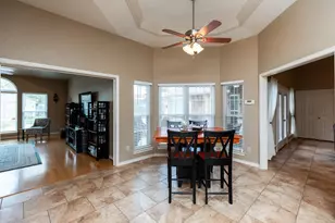 7615 Colonial Dr, Beaumont, TX 77707 - Photo 15