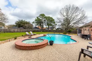 7615 Colonial Dr, Beaumont, TX 77707 - Photo 37