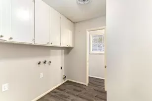 1609 Longhofer St, Brenham, TX 77833 - Photo 17