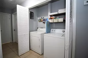 9707 Richmond Ave, Houston, TX 77042 - Photo 9