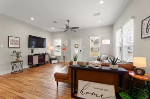 711 4th St, Sealy, TX 77474 - Photo 9