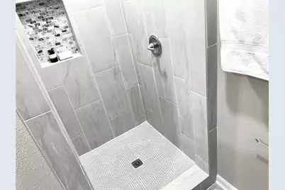 11010 Sageburrow Drive, Houston, TX 77089 - Photo 17