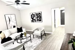 11010 Sageburrow Dr, Houston, TX 77089 - Photo 3