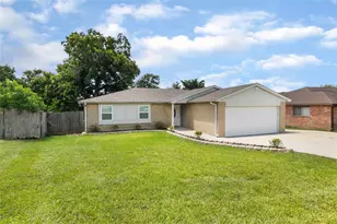 12757 Lake Conroe Hills Dr, Willis, TX 77318 - Photo 3