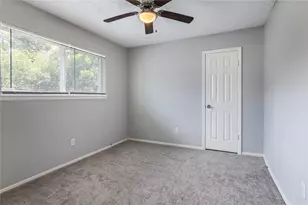 12757 Lake Conroe Hills Dr, Willis, TX 77318 - Photo 19