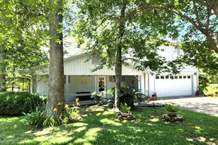 719 Hickory Hill Dr, Burkeville, TX 75932 - Photo 7