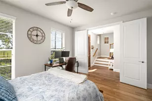 8668 Emnora Ln, Houston, TX 77080 - Photo 9